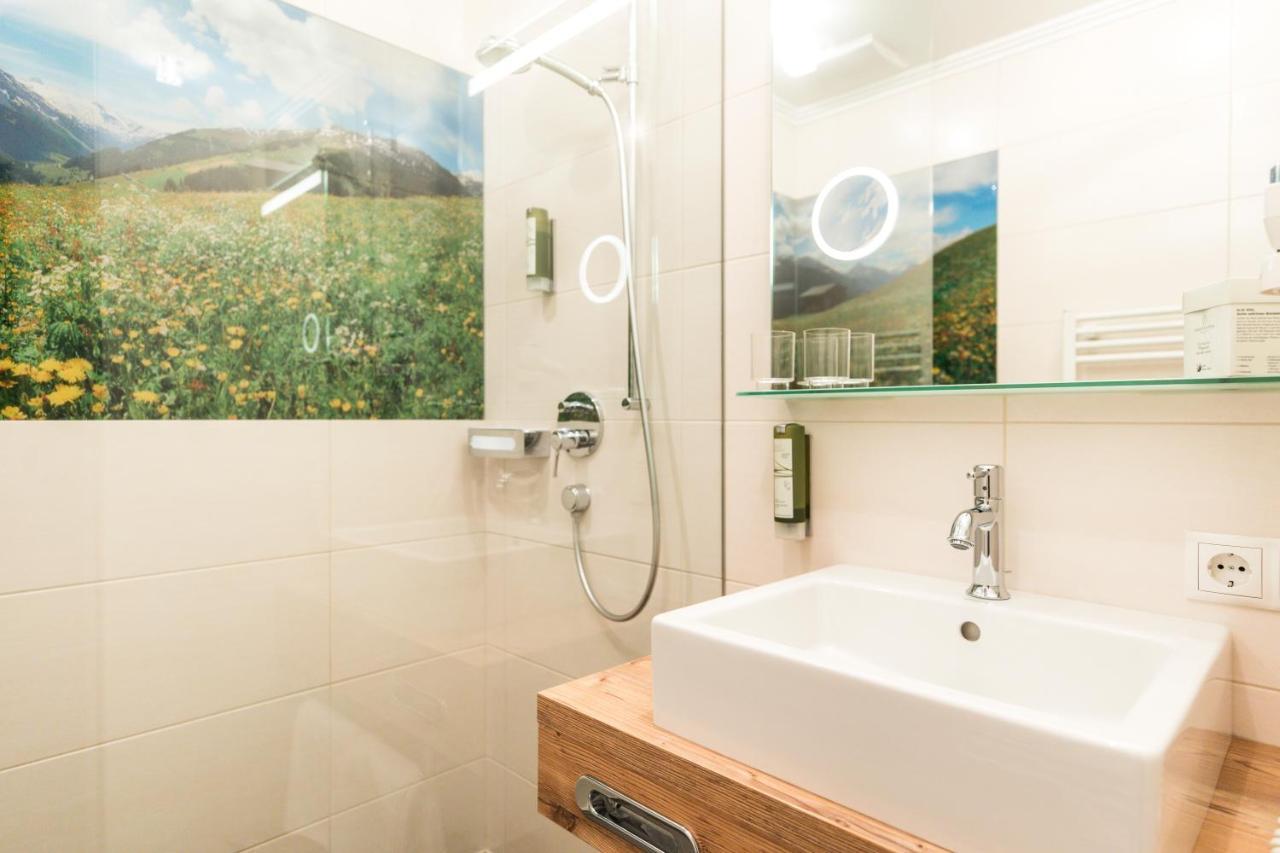 Hotel Eden Tux Ngoại thất bức ảnh