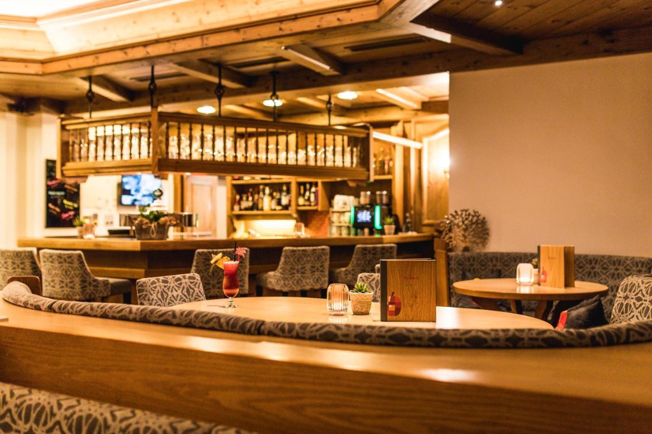Hotel Eden Tux Ngoại thất bức ảnh